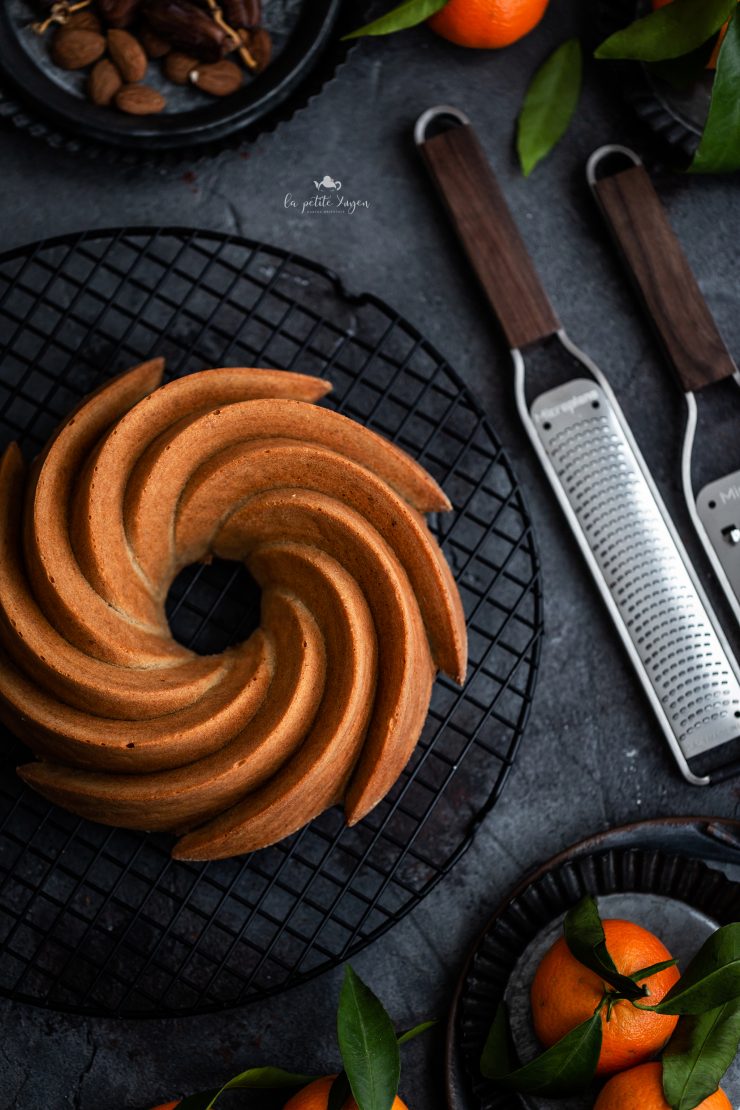 bundt cake ai datteri, arancia e mandarino