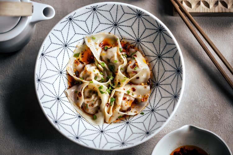 spicy wonton in olio piccante